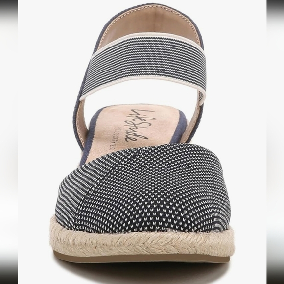 Lifestride Kimmie Espadrille Wedge Velocity 2.0 Navy Almond Milk Coastal 9.5 - Picture 3 of 12